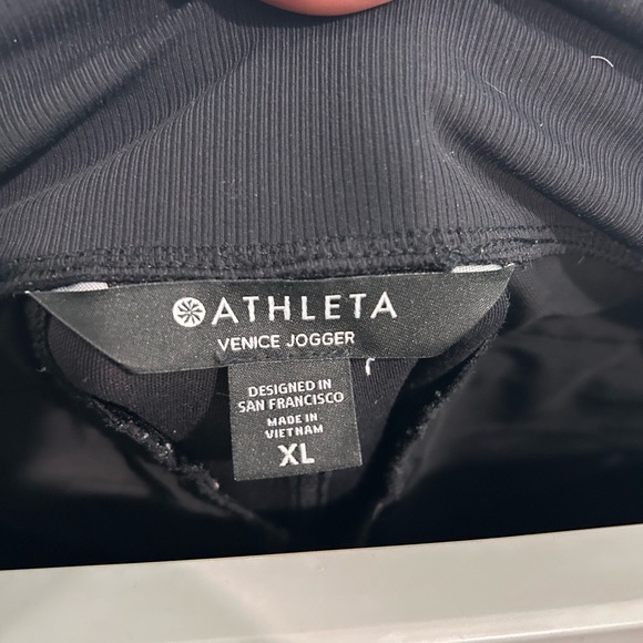 ATHLETA Venice Jogger Pants Sz XL Black Pull On Zip Pockets Tapered Athleisure - Picture 3 of 10
